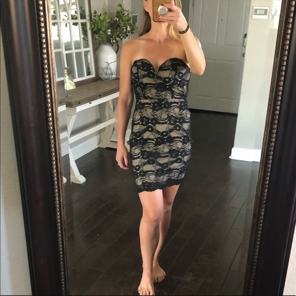 MOVING SALE - Lulus lace overlay sweetheart black cocktail dress - Picture 3 of 11